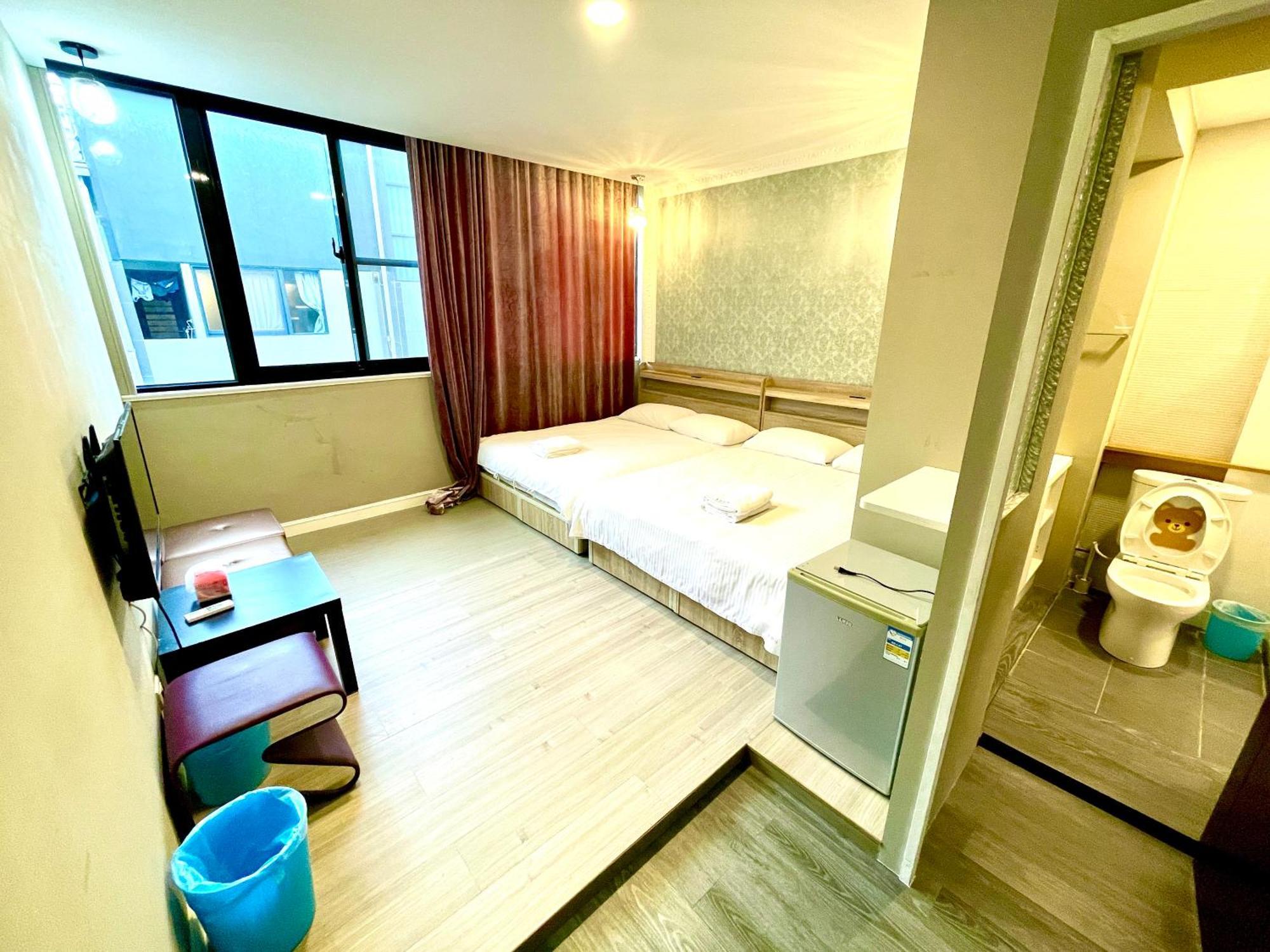 Fengchia Oslo Otel Taichung Dış mekan fotoğraf